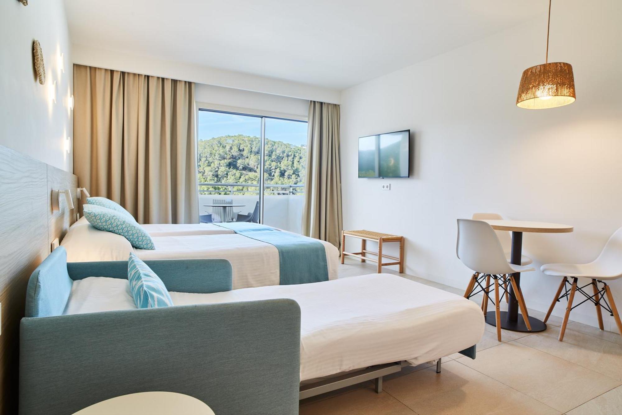 Apartamentos San Miguel Park & Esmeralda Mar Port de Sant Miguel Phòng bức ảnh