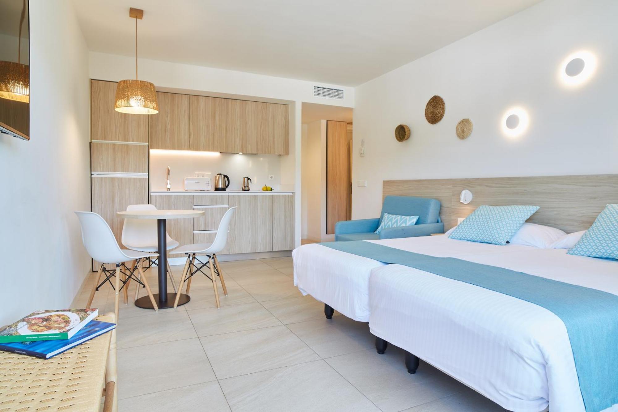Apartamentos San Miguel Park & Esmeralda Mar Port de Sant Miguel Phòng bức ảnh