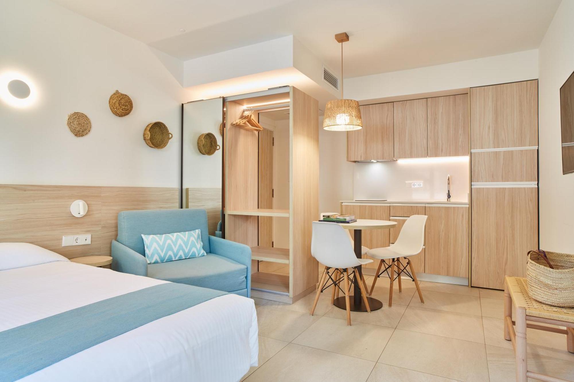 Apartamentos San Miguel Park & Esmeralda Mar Port de Sant Miguel Phòng bức ảnh