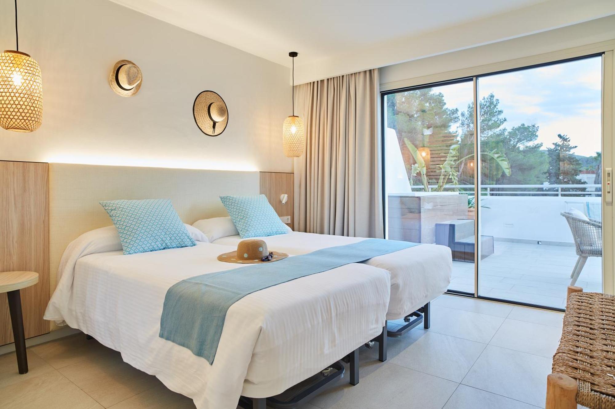 Apartamentos San Miguel Park & Esmeralda Mar Port de Sant Miguel Phòng bức ảnh